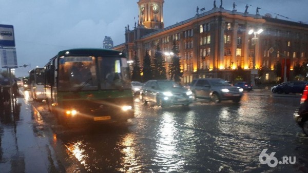 Александр Высокинский — о последствиях ливня: «Ливневки справились. Были лужи, больших потопов не было»