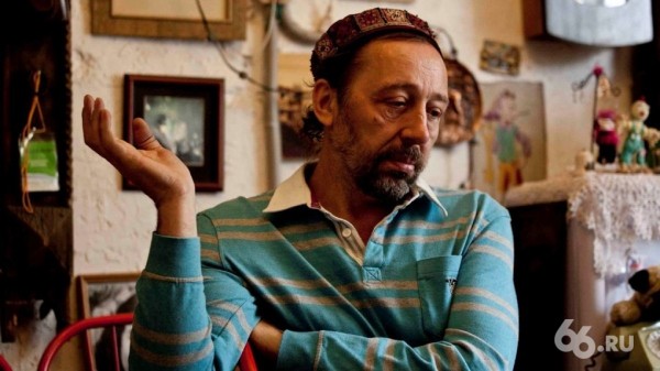 Николай Коляда объявил артистам, что покидает театр и уезжает из России