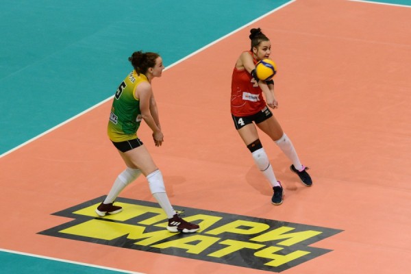 Волейбол: &laquo;Уралочка&raquo; упустила победу над &laquo;Ак Барсом&raquo;