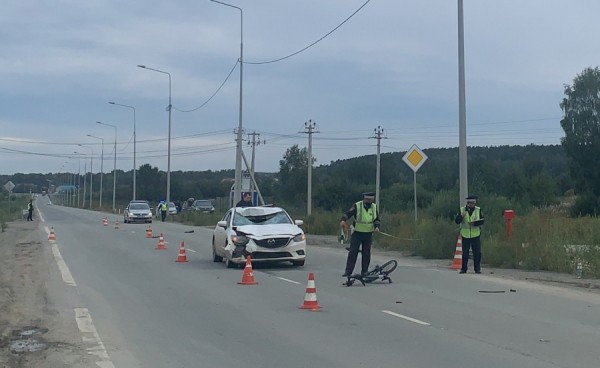 Госавтоинспекция призвала велосипедистов не забывать о безопасности на дорогах