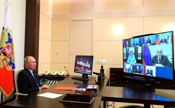 Владимир Путин обсудил с Совбезом вопросы социально-экономического развития страны