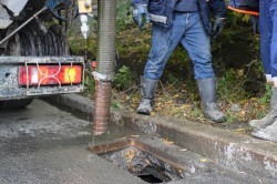 Службы благоустройства держат на особом контроле прочистку &laquo;ливнёвки&raquo;