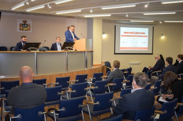 Городские власти продолжат оказывать поддержку малому и среднему бизнесу Городские власти продолжат оказывать поддержку малому и среднему бизнесу