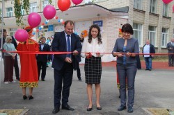 Городские власти построили на Семи Ключах стадион для школьников