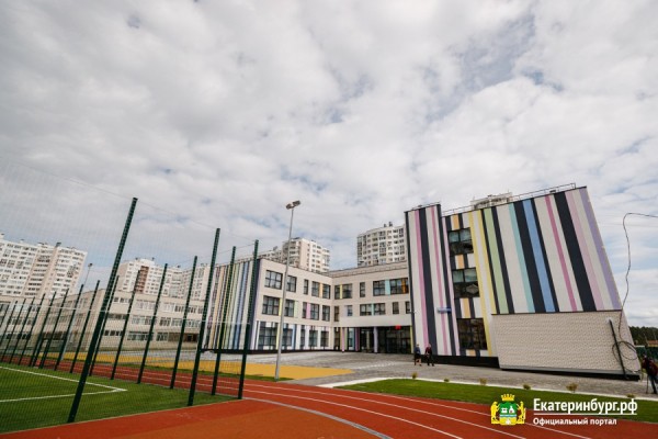 Александр Высокинский распорядился обеспечить инженерными сетями новый школьный корпус