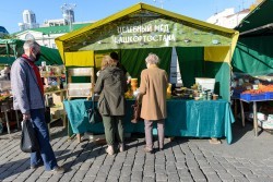 Ярмарка выходного дня пользуется большой популярностью у екатеринбуржцев