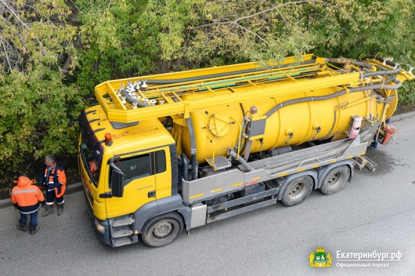 Службы благоустройства держат на особом контроле прочистку &laquo;ливнёвки&raquo;