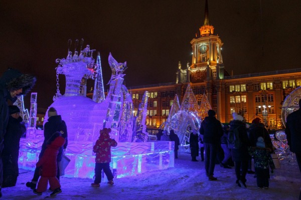 Екатеринбург вошёл в рейтинг лучших новогодних городов России Екатеринбург вошёл в рейтинг лучших новогодних городов России