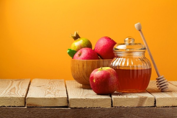 Городские власти поздравили евреев с праздником Рош ха-Шана