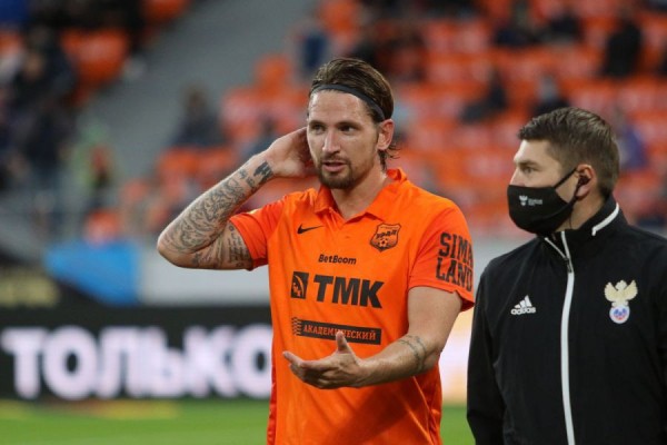 Футбол: «Урал» взял реванш у «Химок» за поражение в Кубке России Футбол: «Урал» взял реванш у «Химок» за поражение в Кубке России