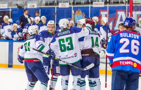 “Горняк” разгромил “Ладу” “Горняк” разгромил “Ладу”