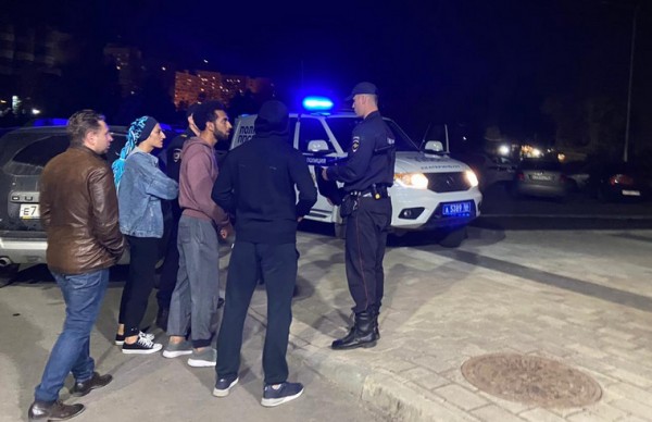 Война &laquo;Атомстройкомплекса&raquo; с жильцами дома продолжилась избиением. ФОТО