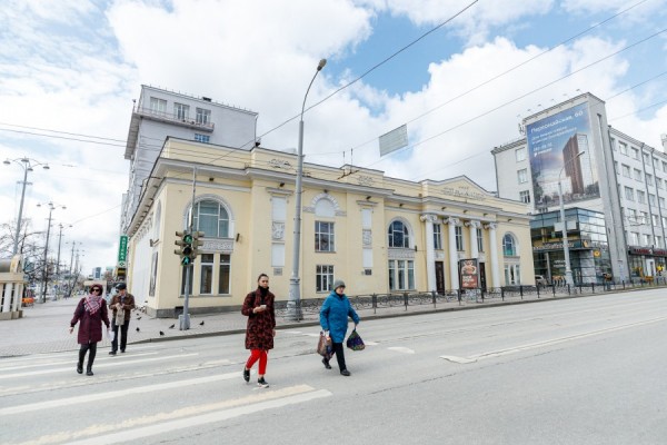 Бывшие кинотеатры «Салют» и «Колизей» получат вторую жизнь Бывшие кинотеатры «Салют» и «Колизей» получат вторую жизнь