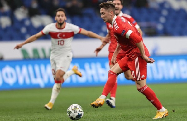 Футбол: сборная России сыграла вничью с Турцией