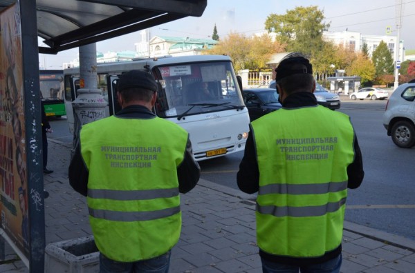 Инспекторы проконтролировали соблюдение масочного режима на транспорте