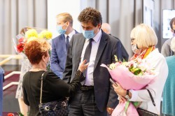 Екатеринбургский театр юного зрителя отмечает 90-летие Екатеринбургский театр юного зрителя отмечает 90-летие