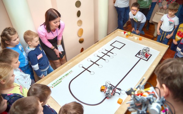 Педагог из Екатеринбурга вошла в число лучших в Свердловской области