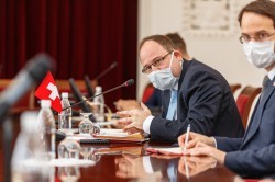 Укрепляя дружбу: в уральскую столицу прибыла делегация Швейцарии