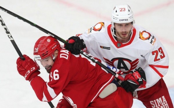 Хоккей: «Автомобилист» взял реванш у «Витязя»