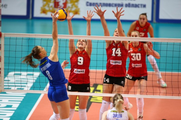 Волейбол: «Уралочка» переиграла краснодарское «Динамо» Волейбол: «Уралочка» переиграла краснодарское «Динамо»