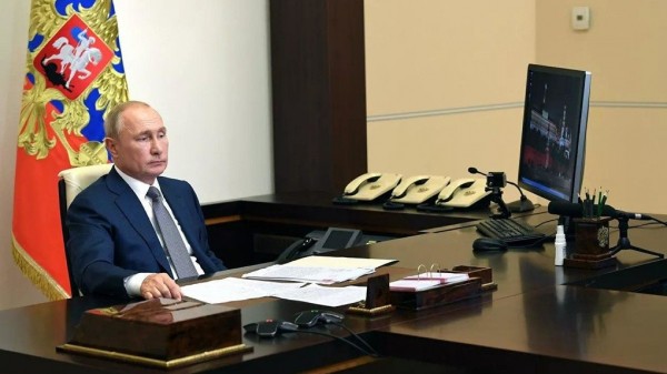 Евгений Куйвашев и еще 42 губернатора забыли публично поздравить Владимира Путина с днем рождения Евгений Куйвашев и еще 42 губернатора забыли публично поздравить Владимира Путина с днем рождения