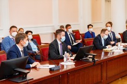 Укрепляя дружбу: в уральскую столицу прибыла делегация Швейцарии