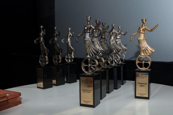 Уральцы увидят киноработы фестиваля «Россия» в новом формате Уральцы увидят киноработы фестиваля «Россия» в новом формате