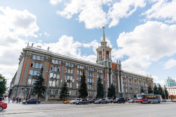 Сибирь и Дальний Восток поддержали Екатеринбург в вопросах борьбы с COVID-19