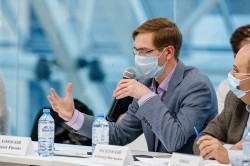 Александр Высокинский: Екатеринбург формируется по сценарию городов мирового значения Александр Высокинский: Екатеринбург формируется по сценарию городов мирового значения