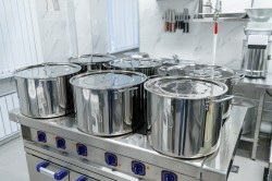 Городские власти подарили юным чкаловцам обновлённый детский сад