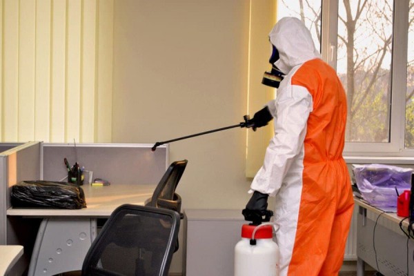 Роспотребнадзор призвал горожан впускать санврачей для дезинфекции квартир