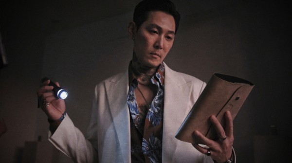 &laquo;Антикиллер&raquo; и &laquo;Брат-2&raquo; возвращаются в Корею. Павел Матяж о фильме &laquo;Избави нас от лукавого&raquo;