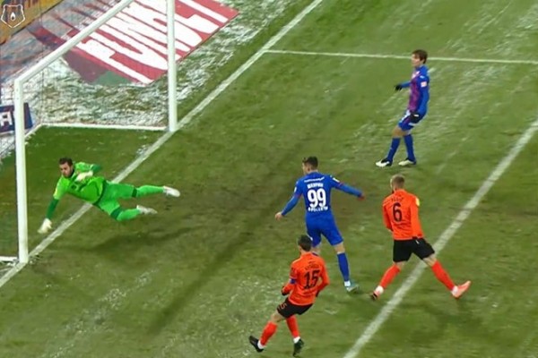 Футбол: «Урал» ушёл от поражения на предпоследней минуте матча с ЦСКА