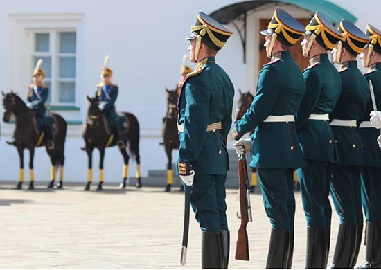 Президентский полк пополнился призывниками из Екатеринбурга