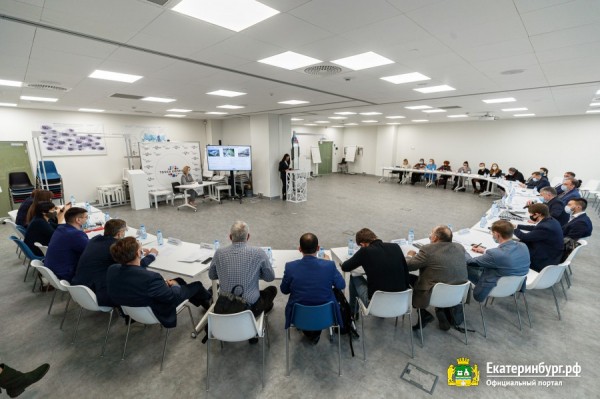 Александр Высокинский: Екатеринбург формируется по сценарию городов мирового значения Александр Высокинский: Екатеринбург формируется по сценарию городов мирового значения