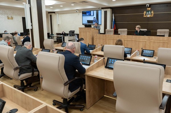 Депутаты профильной комиссии вынесли проект бюджета-2021 на заседание гордумы