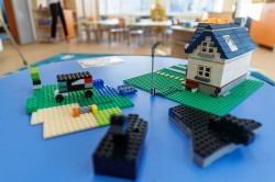 Городские власти подарили юным чкаловцам обновлённый детский сад