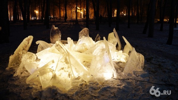 В ЦПКиО начался фестиваль светового искусства «Не темно». Фото арт-объектов
