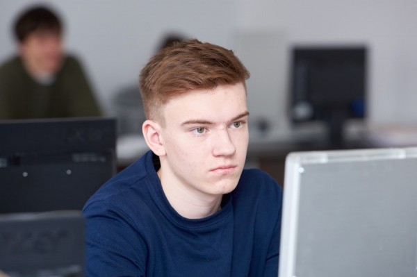 Екатеринбургская школа вошла в топ-100 участников федерального проекта Минпросвещения РФ