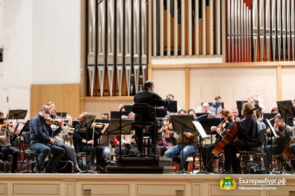 Искусство изнутри: школьники Екатеринбурга будут изучать музыку по-новому Искусство изнутри: школьники Екатеринбурга будут изучать музыку по-новому