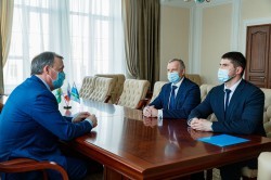 Алексей Орлов и Владимир Болотин обсудили вопросы развития электросетевой инфраструктуры