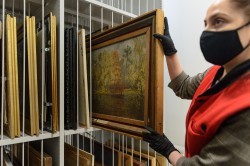 Екатеринбургский музей ИЗО стал обладателем уникального реставрационно-хранительского объекта