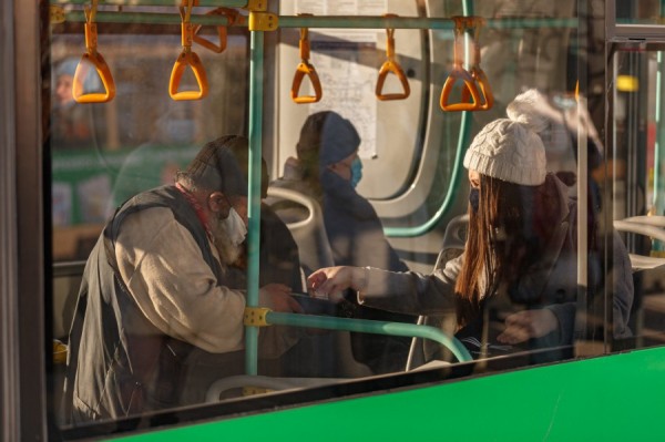 Екатеринбуржцы смогут сэкономить на проезде в общественном транспорте