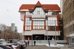 Театр кукол готовит для зрителей современный зал и уникальный арт-объект Театр кукол готовит для зрителей современный зал и уникальный арт-объект