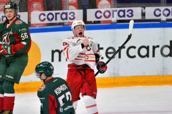 МХЛ: “Авто” сравнял счет в серии против “Ирбиса” МХЛ: “Авто” сравнял счет в серии против “Ирбиса”