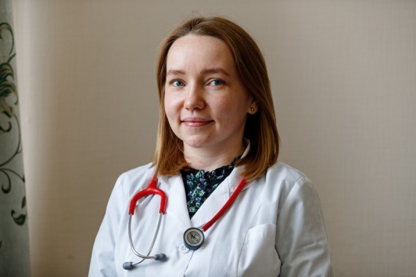 Врач Евгения Кубасова: «Чем больше будет привитых, тем быстрее мы победим COVID-19» Врач Евгения Кубасова: «Чем больше будет привитых, тем быстрее мы победим COVID-19»