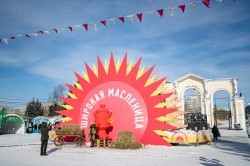 Масленица-2021: Екатеринбург проводит зиму гуляньями в ЦПКиО