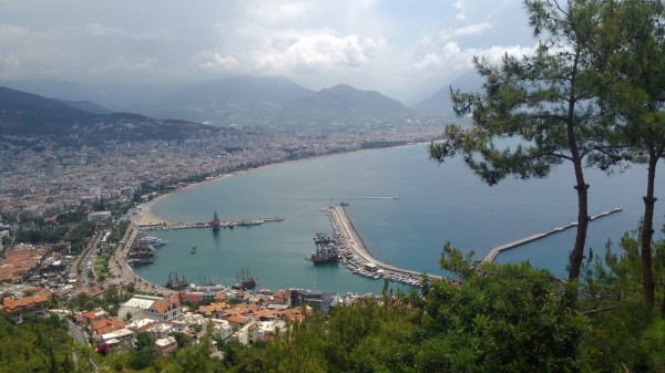 Из Екатеринбурга в Анталью запустят девять прямых рейсов в неделю Из Екатеринбурга в Анталью запустят девять прямых рейсов в неделю