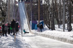 Масленица-2021: Екатеринбург проводит зиму гуляньями в ЦПКиО