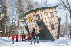 Масленица-2021: Екатеринбург проводит зиму гуляньями в ЦПКиО